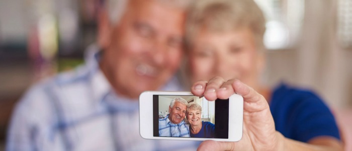 Smart Phones Designed to Make Life Simpler for Seniors